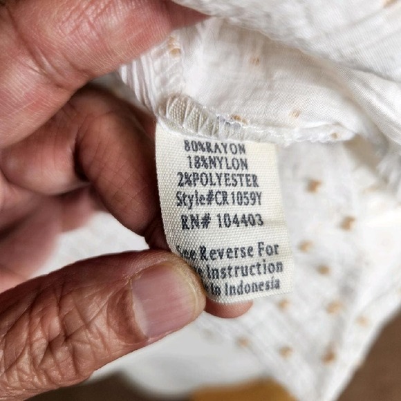 Flower & Feather Swiss Dot Ruffle Top Womens Medium White Tan‎ - Picture 10 of 11